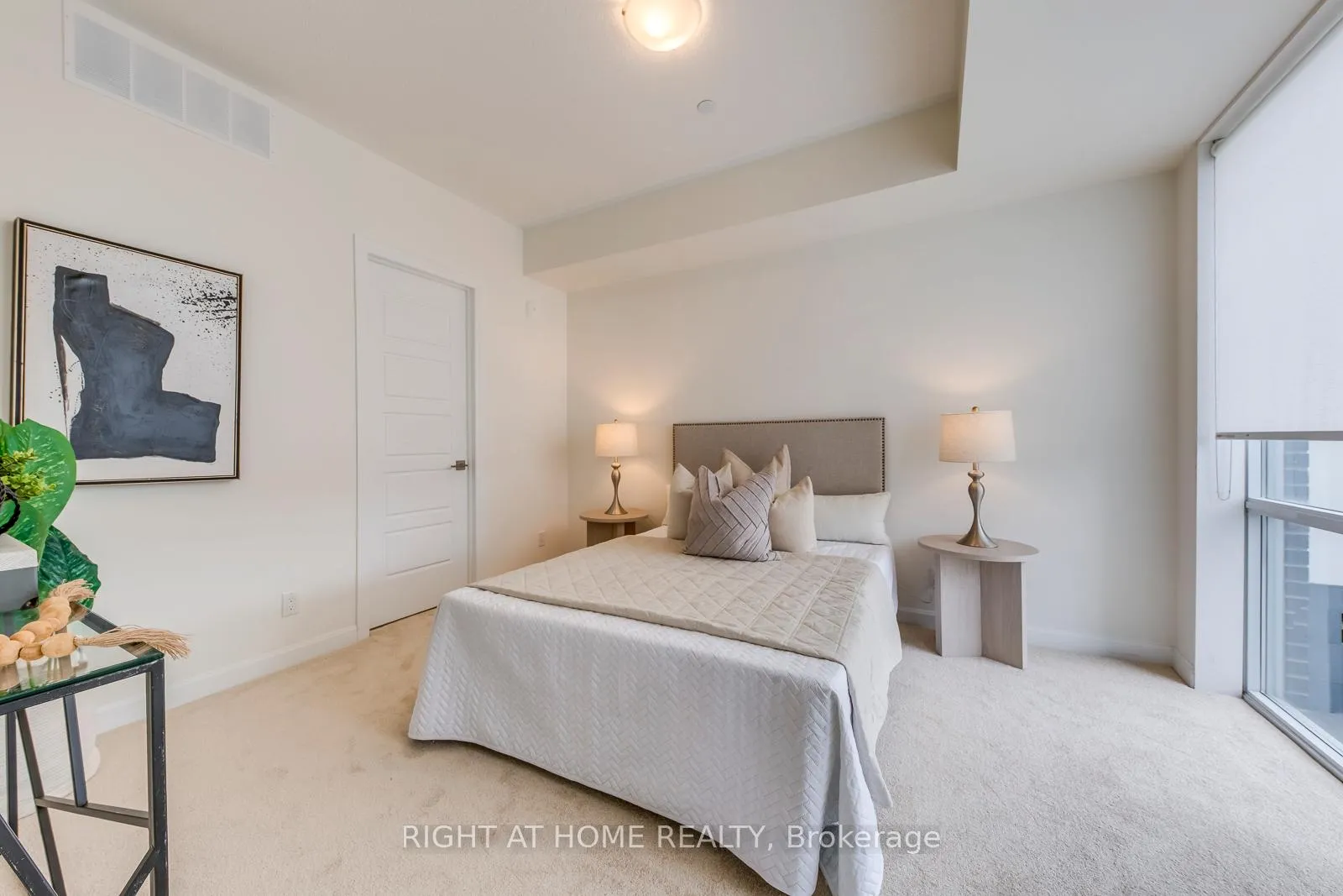 Photo 24 of Unit 215, 3028 Creekshore Common, Oakville, Falgarwood — HOMEH