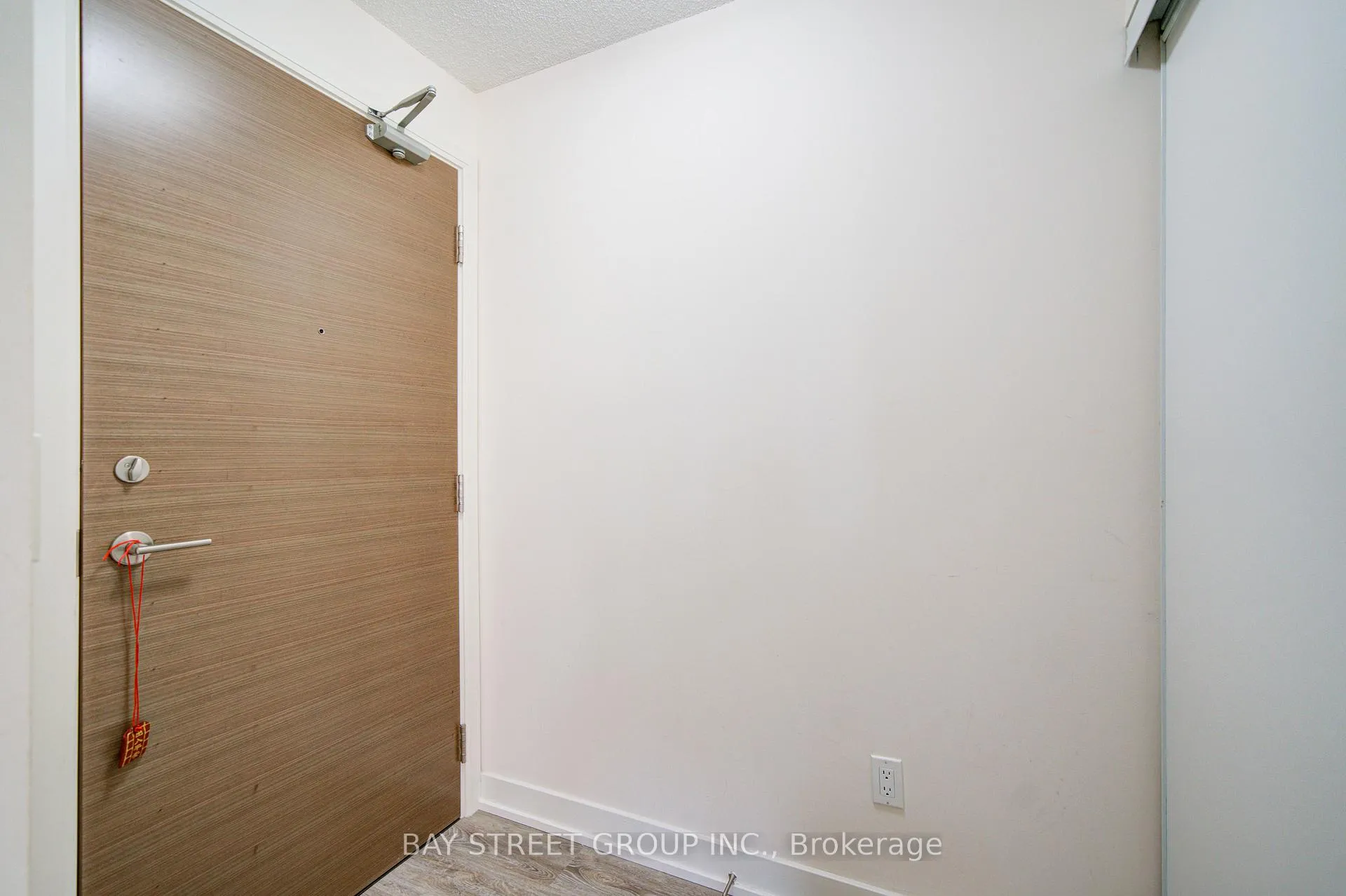 Photo 9 of Unit 1104, 23 Sheppard Avenue E, North York, Willowdale East — HOMEH