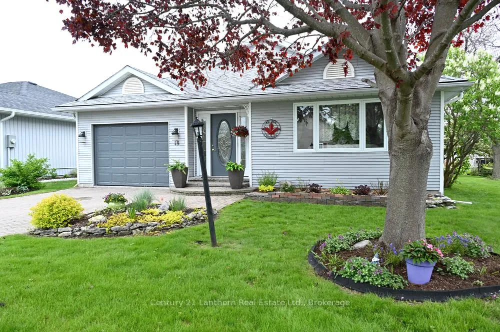 Photo 1 of 18 Cretney Drive S, Prince Edward County, Wellington Ward — HOMEH