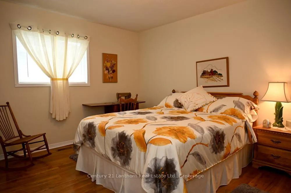 Photo 14 of 18 Cretney Drive S, Prince Edward County, Wellington Ward — HOMEH