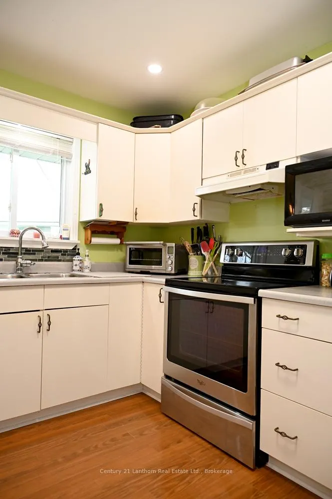 Photo 28 of 18 Cretney Drive S, Prince Edward County, Wellington Ward — HOMEH