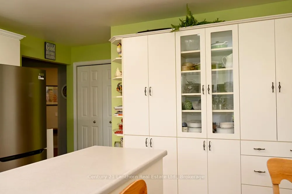 Photo 29 of 18 Cretney Drive S, Prince Edward County, Wellington Ward — HOMEH