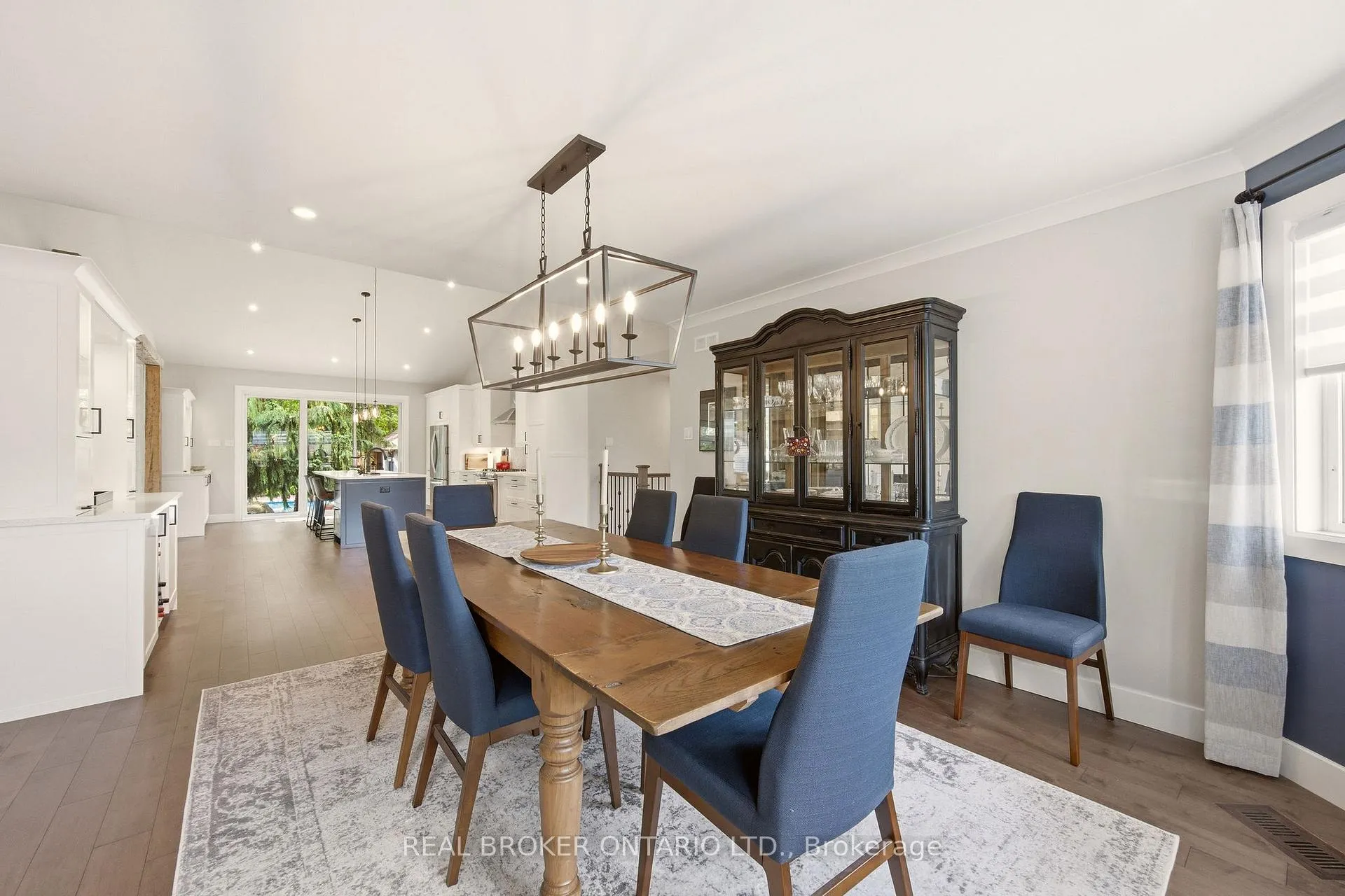 Photo 13 of 1249 Barnwell Crescent, Ottawa, Navan — HOMEH