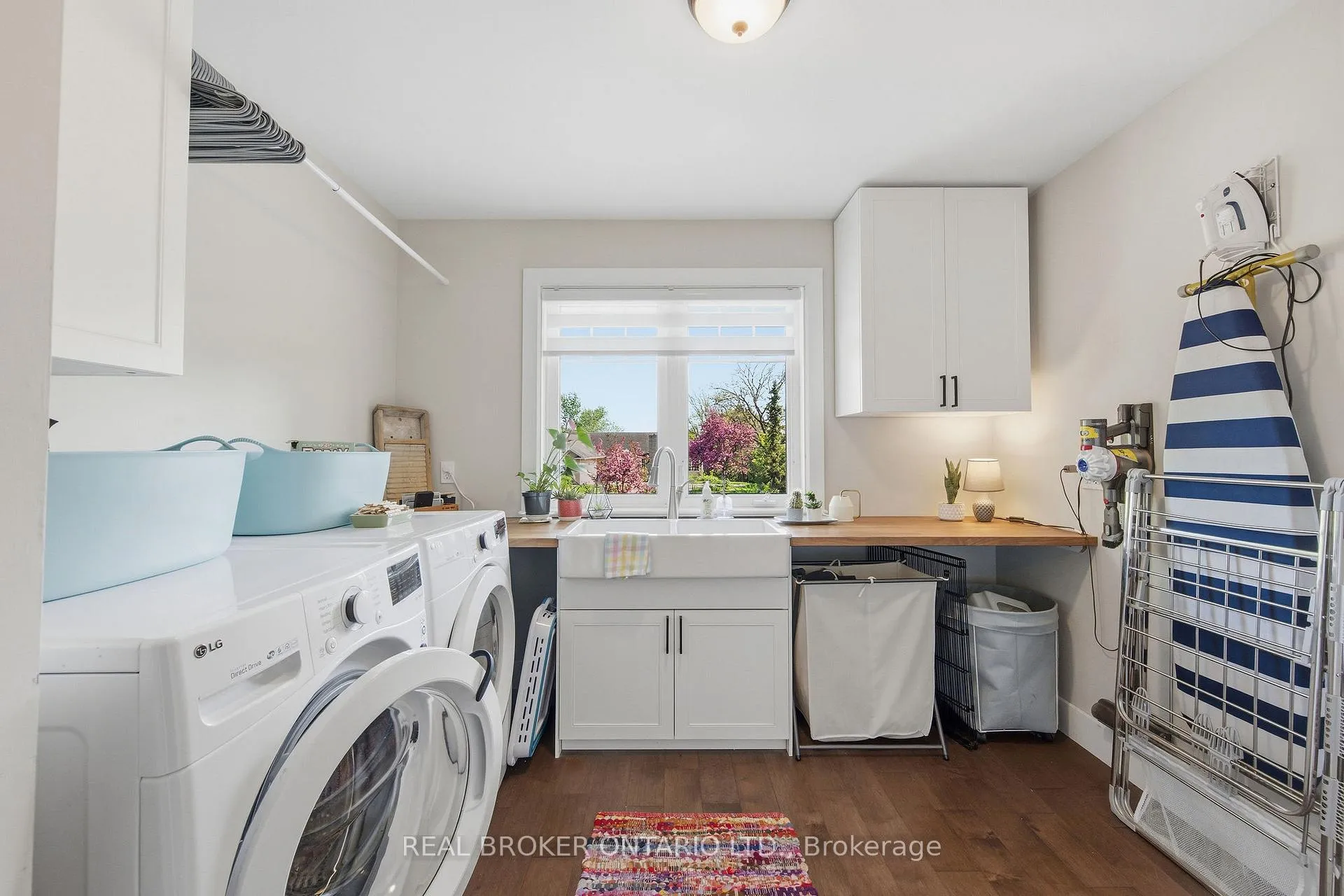 Photo 18 of 1249 Barnwell Crescent, Ottawa, Navan — HOMEH