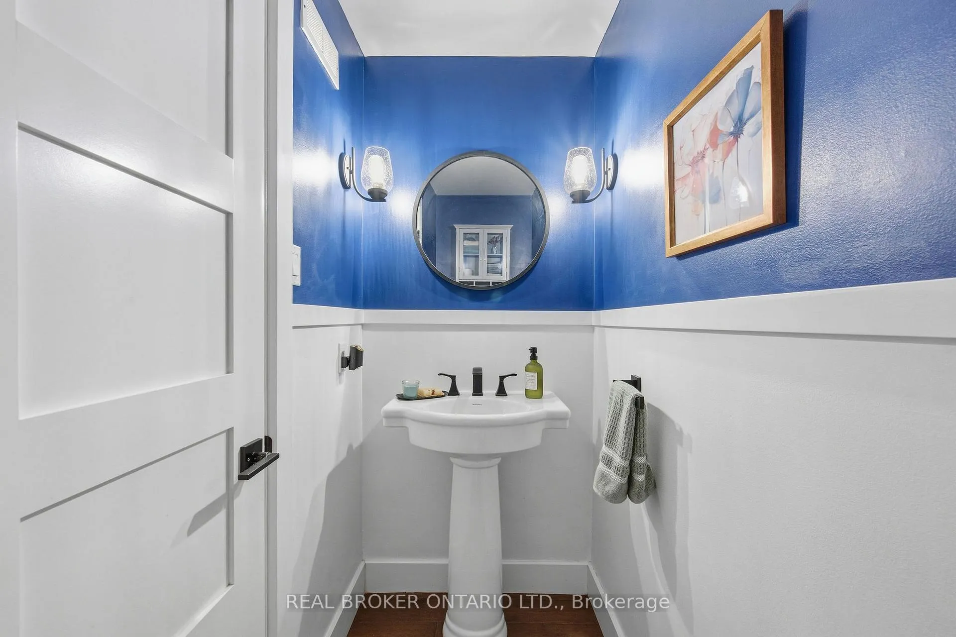 Photo 27 of 1249 Barnwell Crescent, Ottawa, Navan — HOMEH