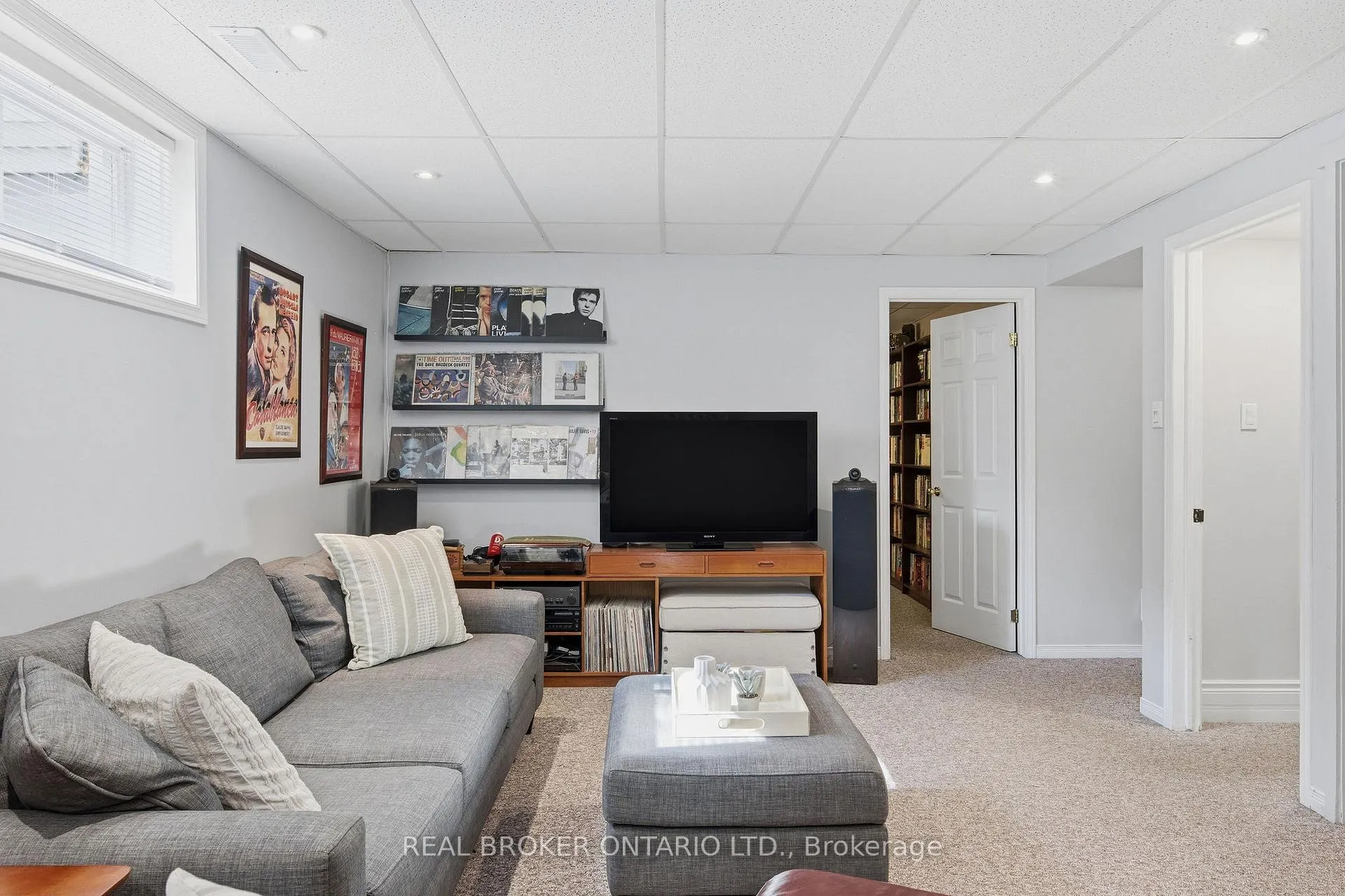 Photo 28 of 1249 Barnwell Crescent, Ottawa, Navan — HOMEH