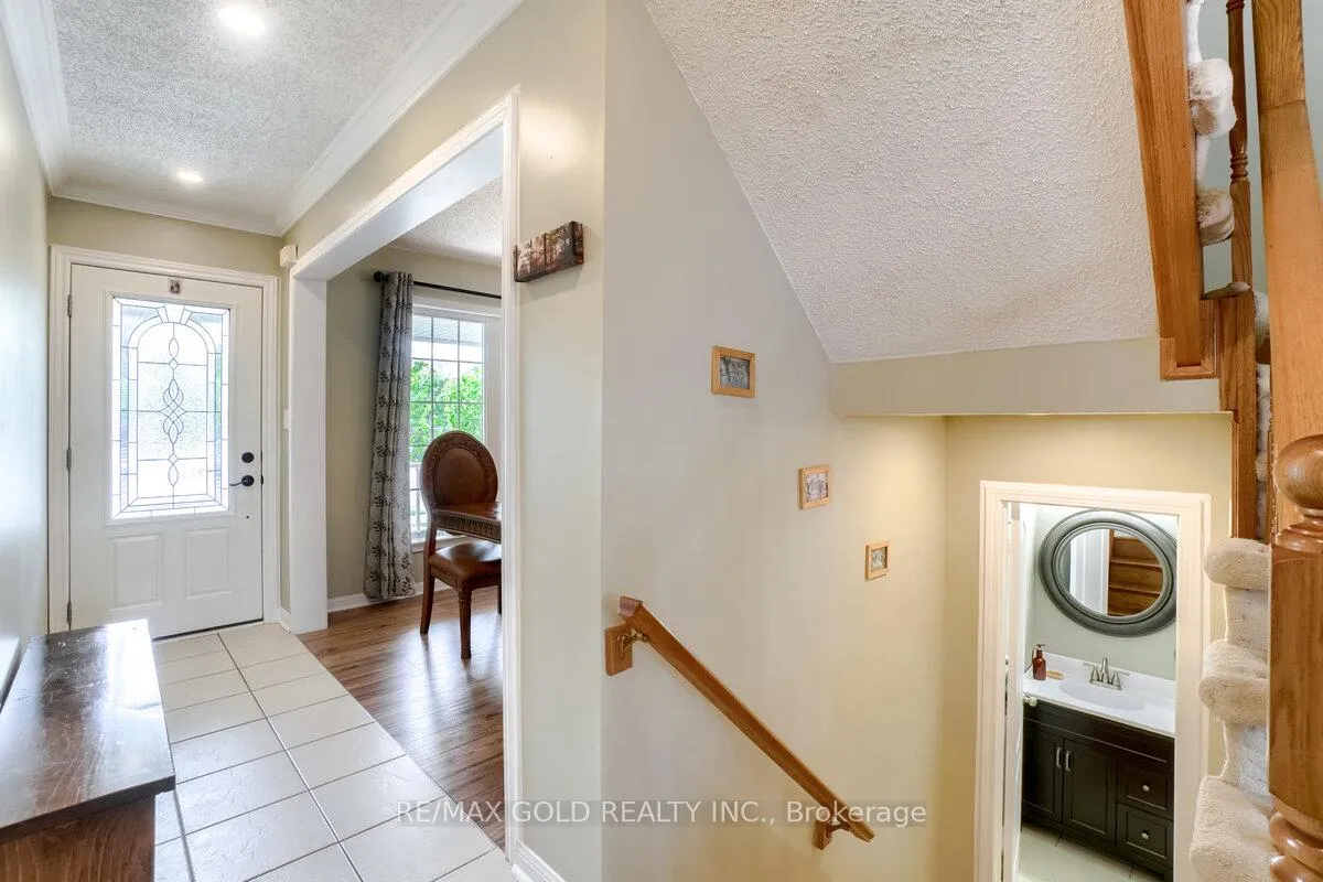 Photo 8 of 1666 Clark Boulevard, Milton, Beaty — HOMEH