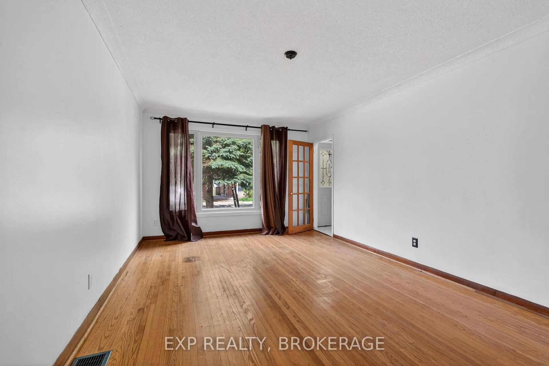 Photo 4 of 340 Palace Road, Kingston, Central City East — HOMEH