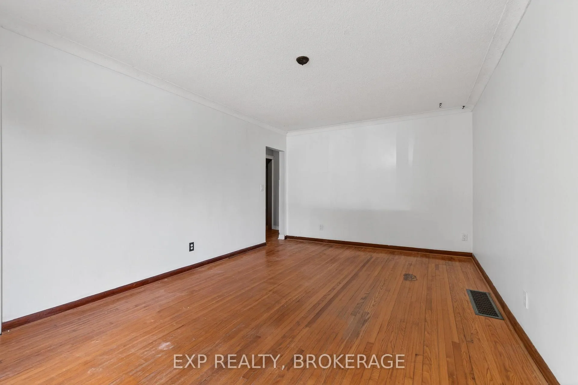 Photo 5 of 340 Palace Road, Kingston, Central City East — HOMEH