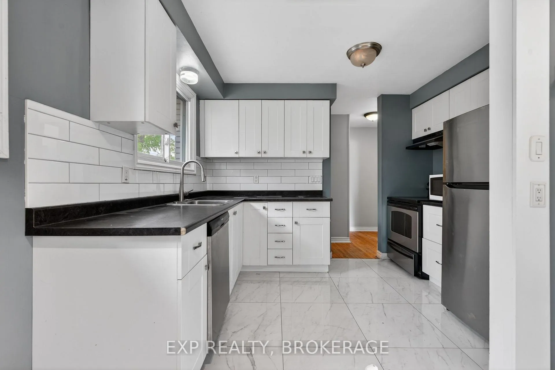 Photo 8 of 340 Palace Road, Kingston, Central City East — HOMEH