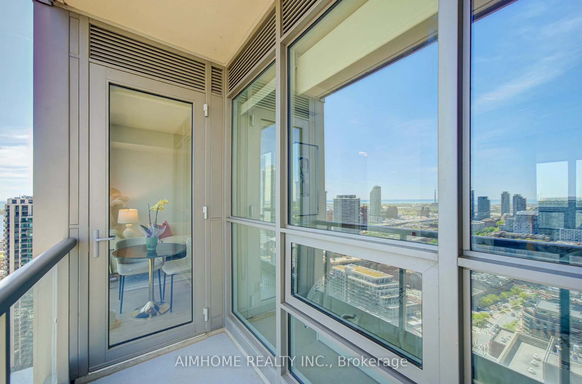 Photo 25 of Unit 3005, 88 Scott Street, Toronto, Church-Yonge Corridor — HOMEH