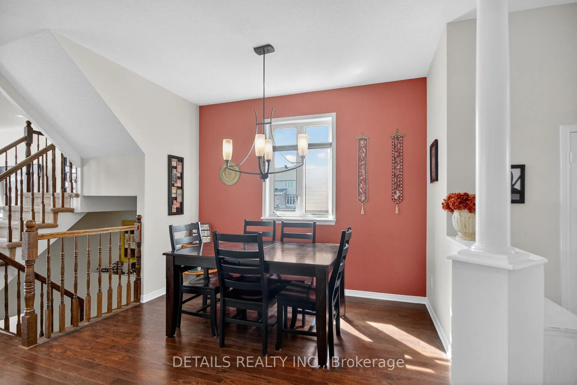 Photo 10 of 168 Eye Bright Crescent, Ottawa, Riverside South/Gloucester Glen — HOMEH
