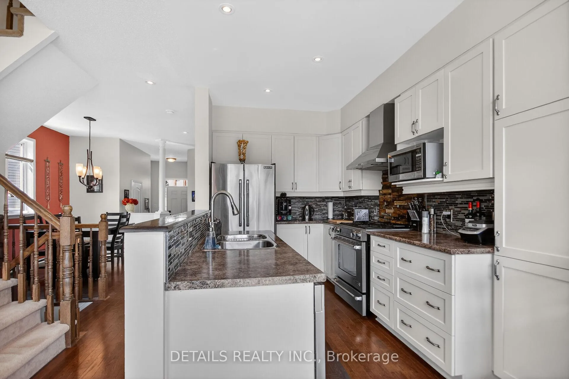 Photo 14 of 168 Eye Bright Crescent, Ottawa, Riverside South/Gloucester Glen — HOMEH
