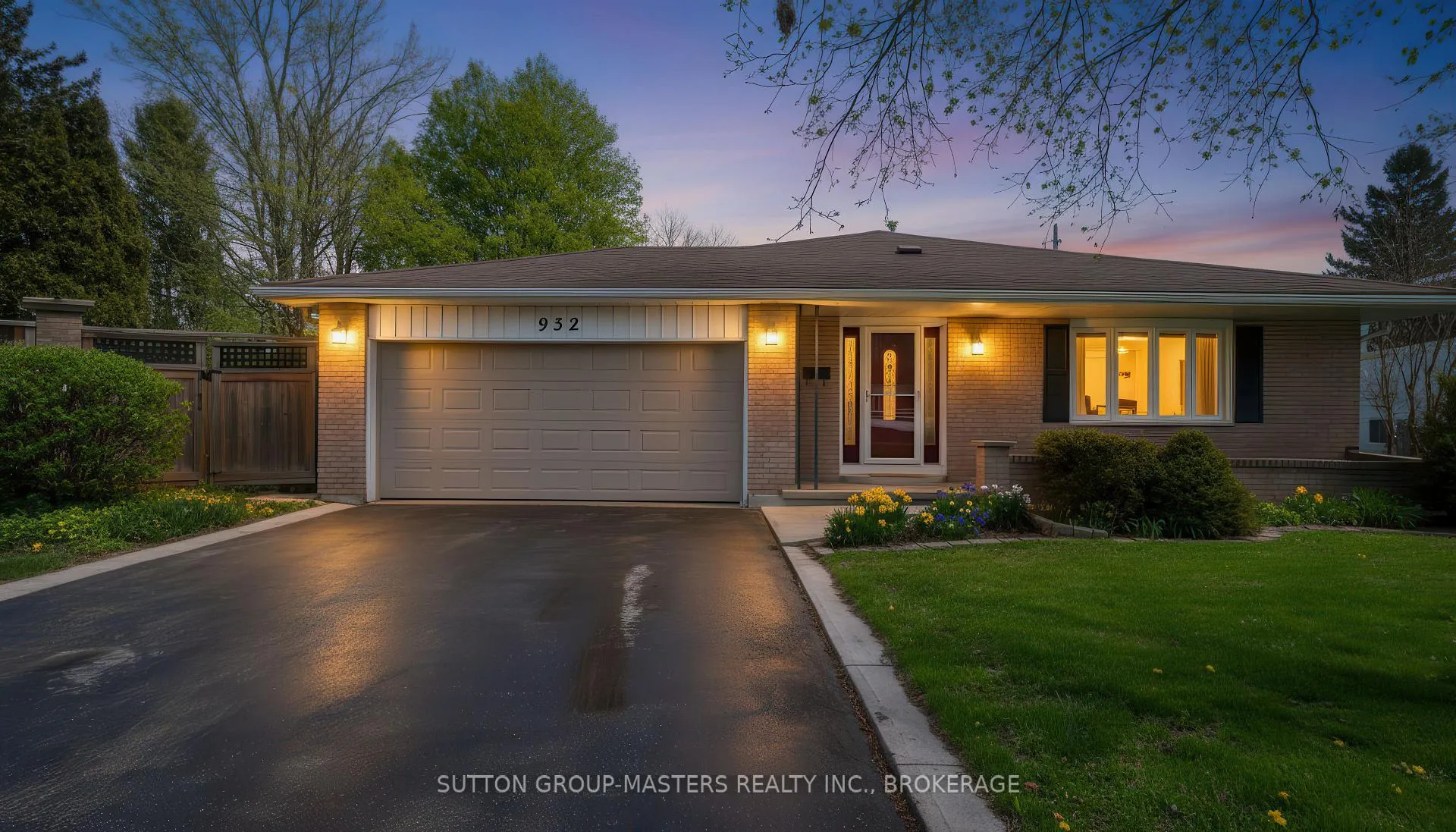 Photo 2 of 932 Brodie Avenue, Kingston, City Southwest — HOMEH