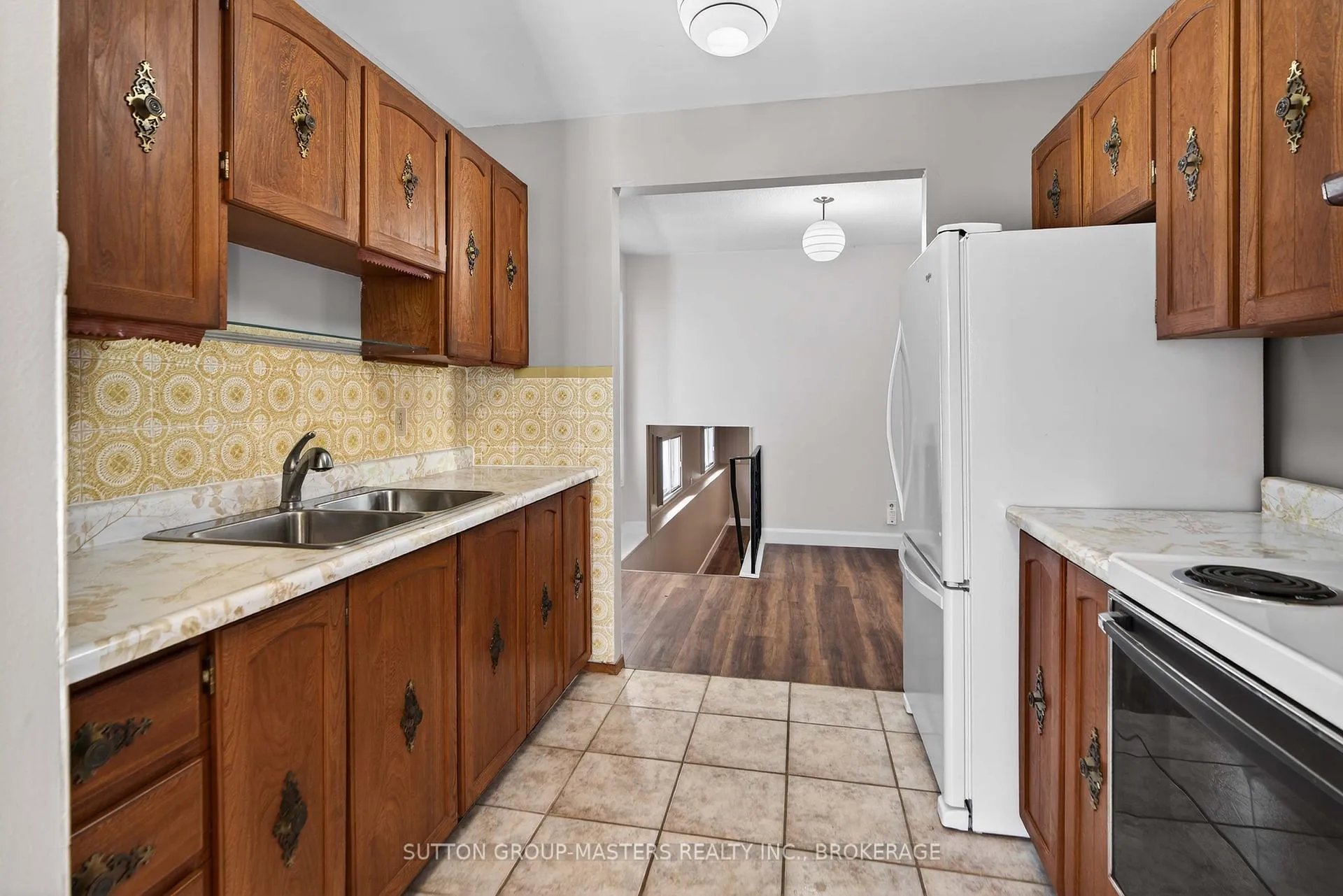 Photo 5 of 932 Brodie Avenue, Kingston, City Southwest — HOMEH