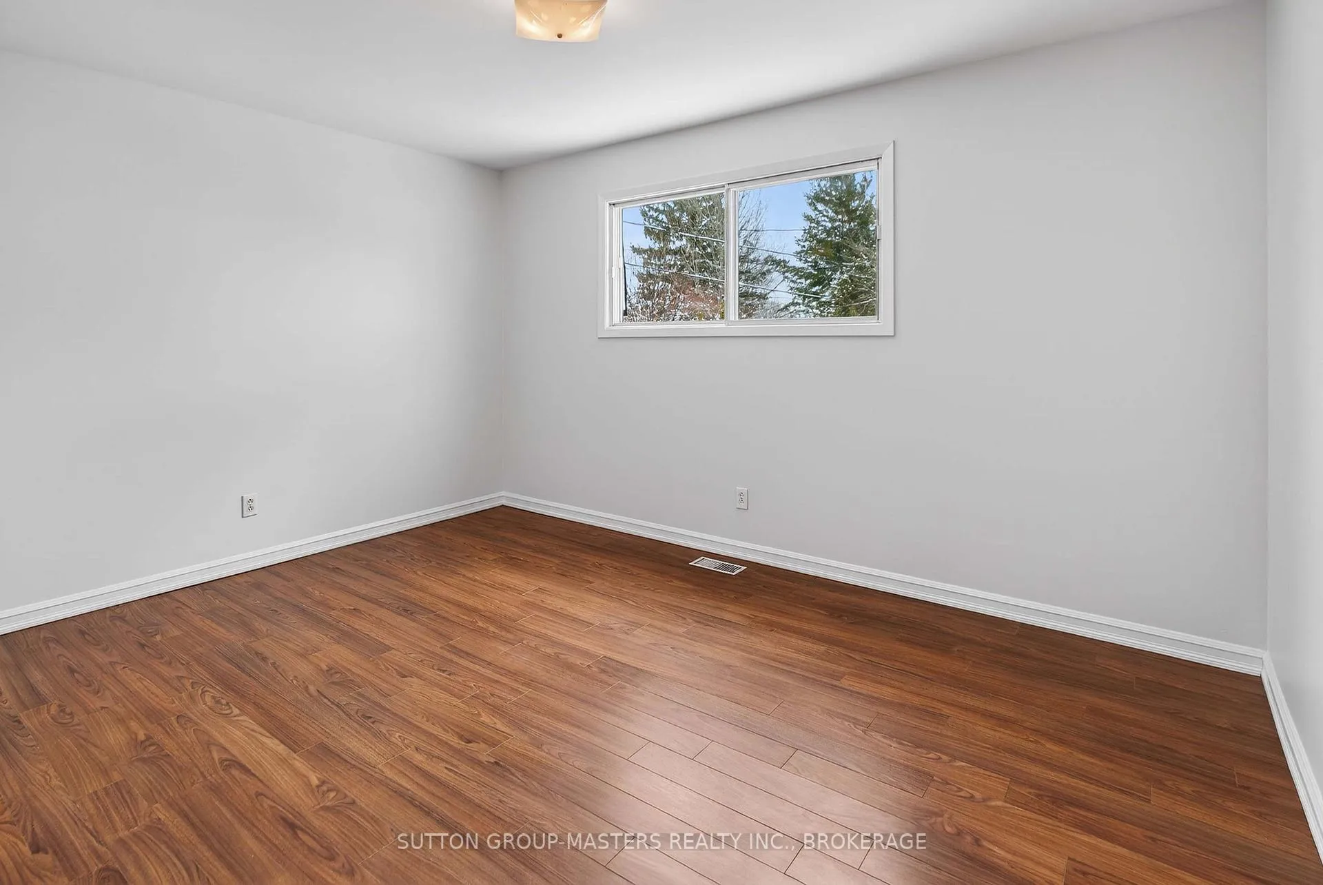 Photo 17 of 932 Brodie Avenue, Kingston, City Southwest — HOMEH