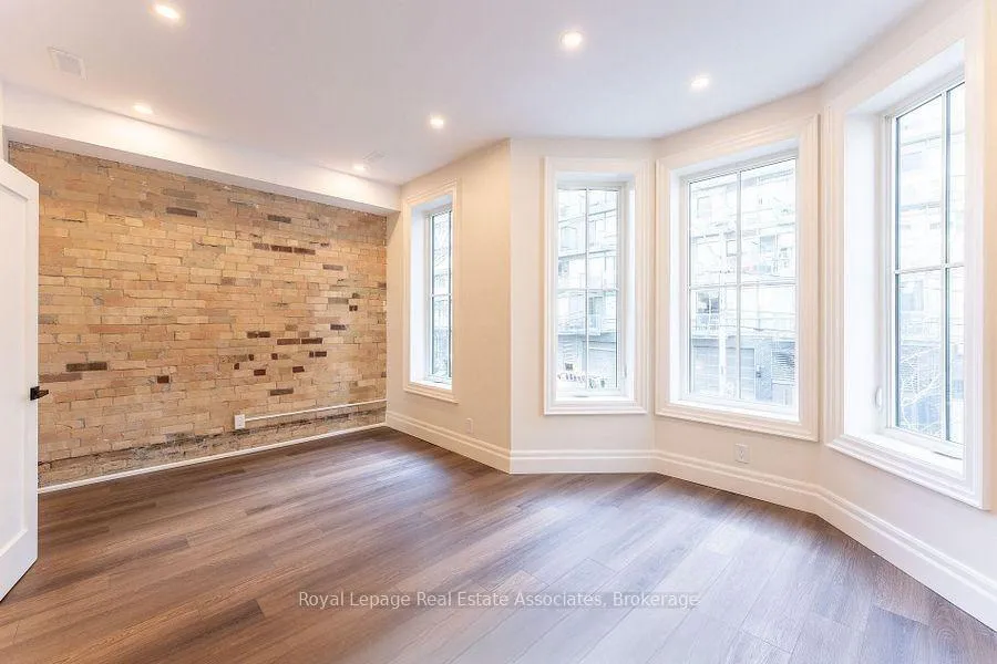 Photo 13 of 54 Stewart Street, Toronto, Waterfront Communities — HOMEH