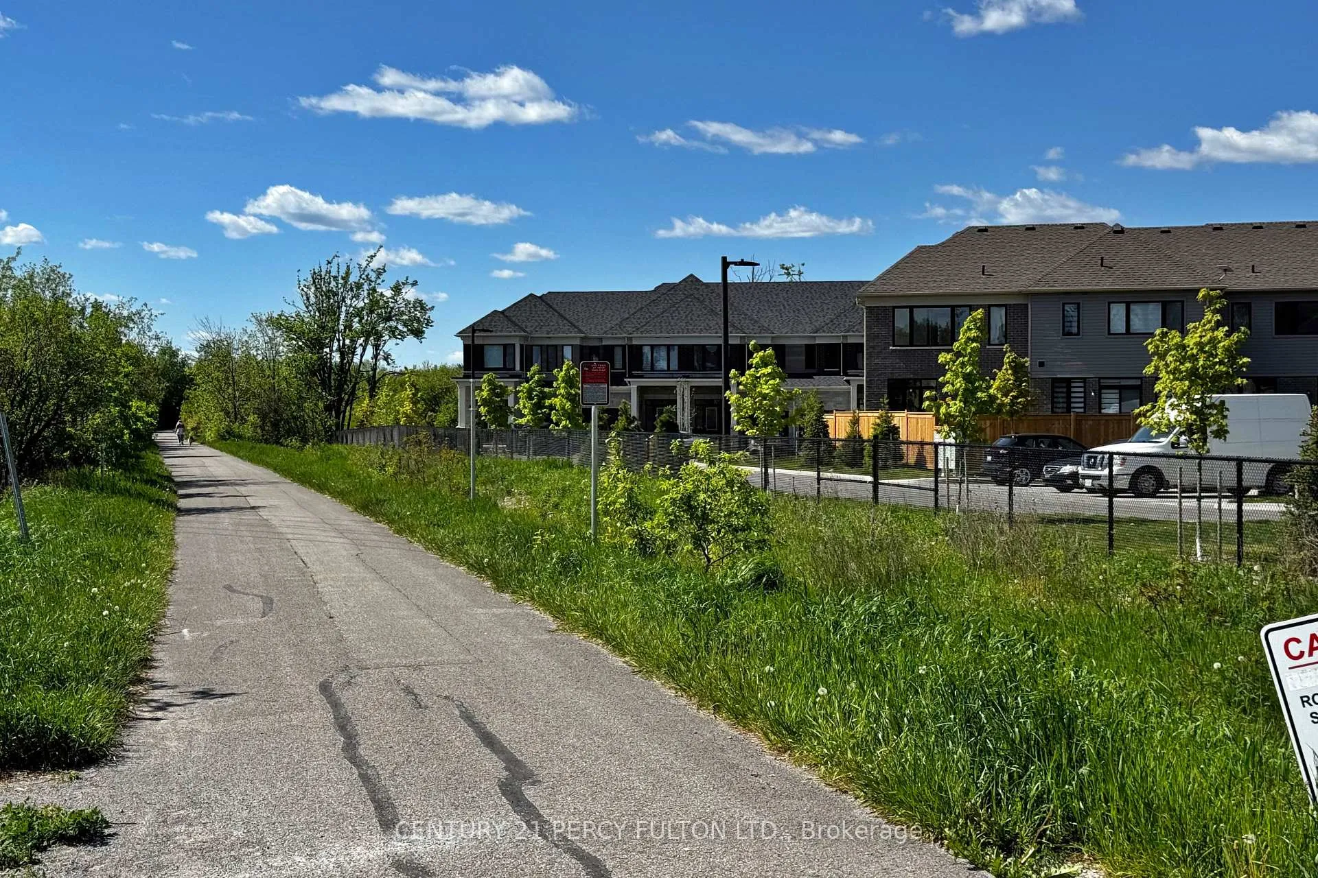Photo 24 of 32 Hickey Lane, Kawartha Lakes, Lindsay — HOMEH