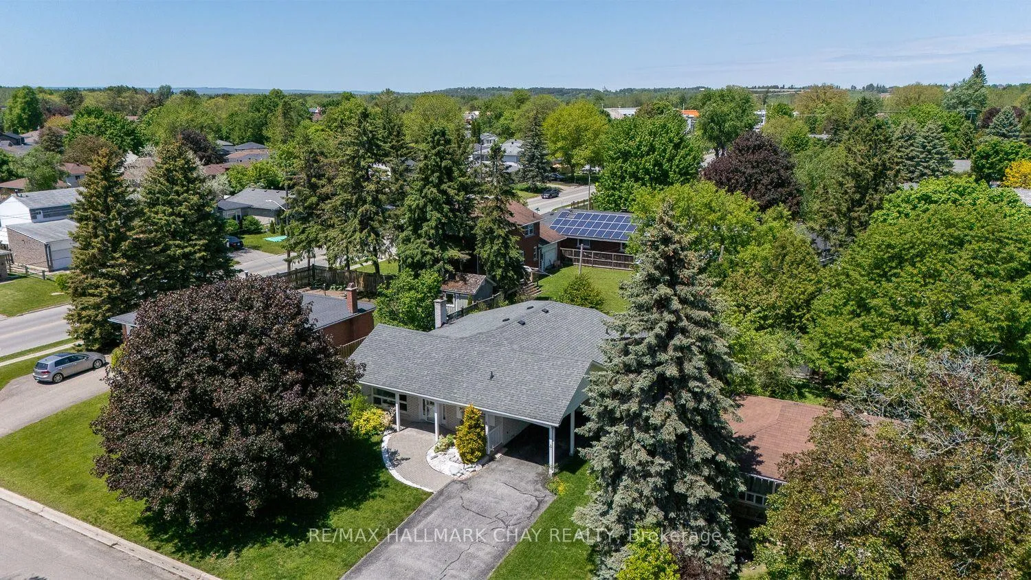 Photo 1 of 49 Colbeck Crescent, New Tecumseth, Alliston — HOMEH