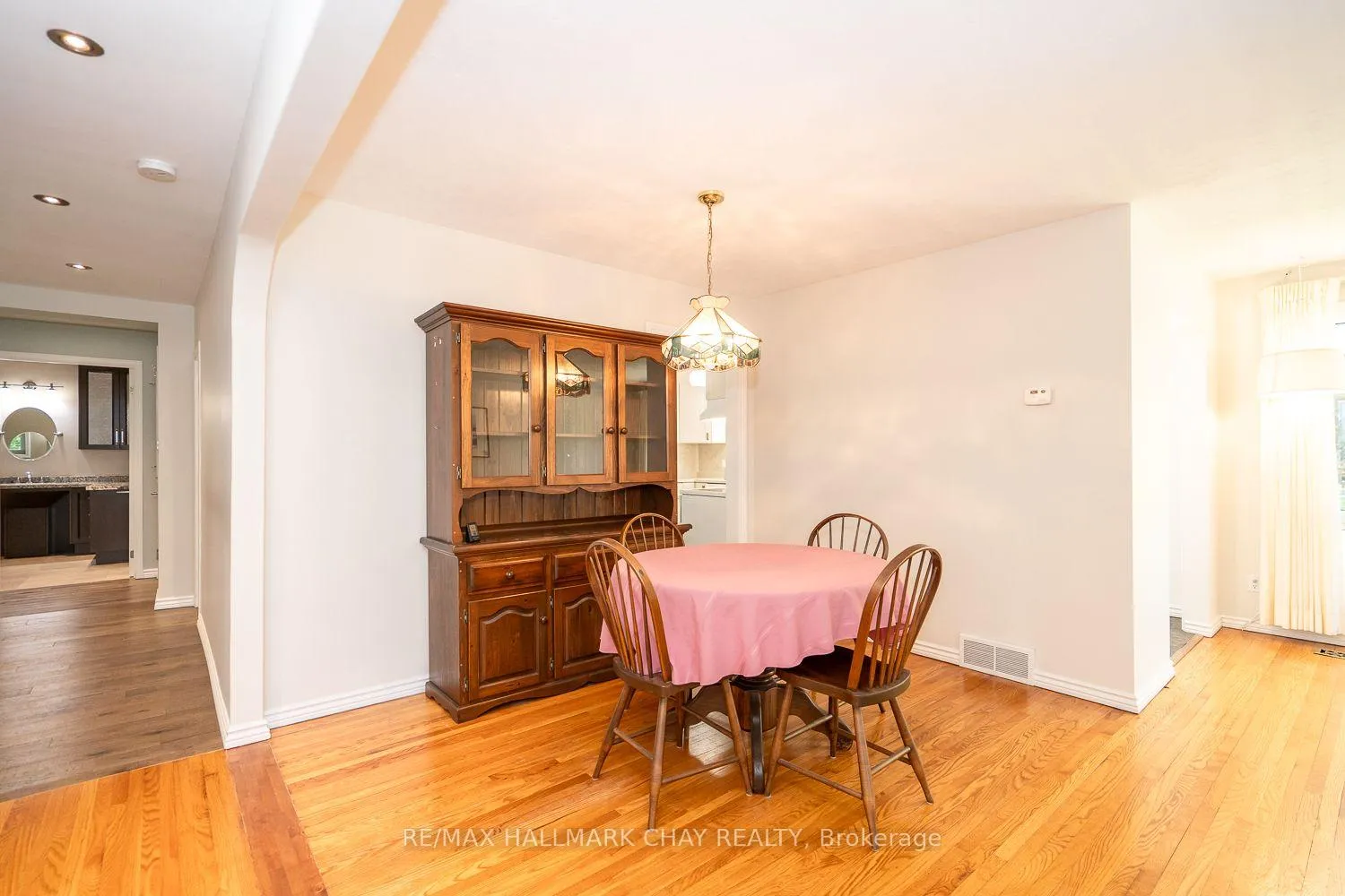 Photo 14 of 49 Colbeck Crescent, New Tecumseth, Alliston — HOMEH