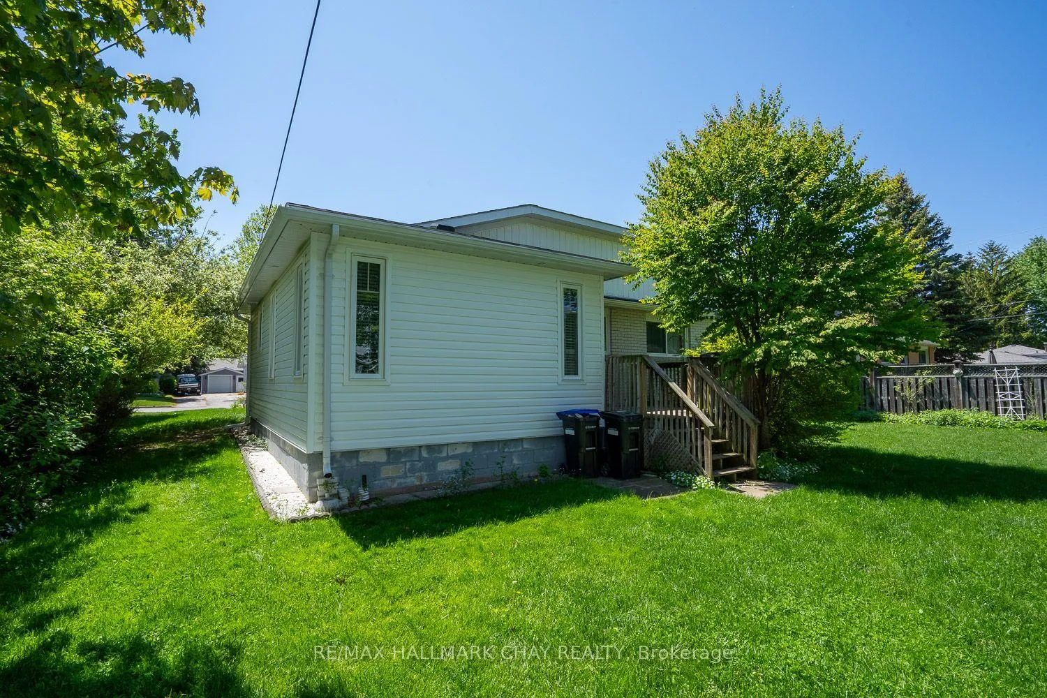Photo 40 of 49 Colbeck Crescent, New Tecumseth, Alliston — HOMEH