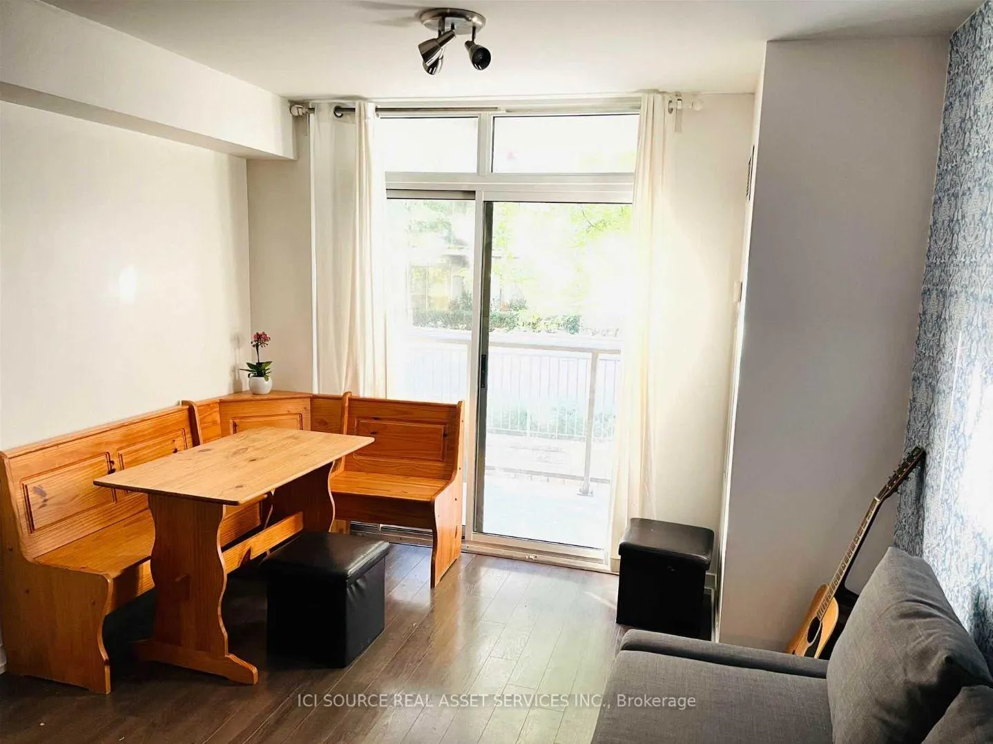 Photo 2 of Unit 113, 816 Lansdowne Avenue, Toronto, Dovercourt-Wallace Emerson-Junction — HOMEH