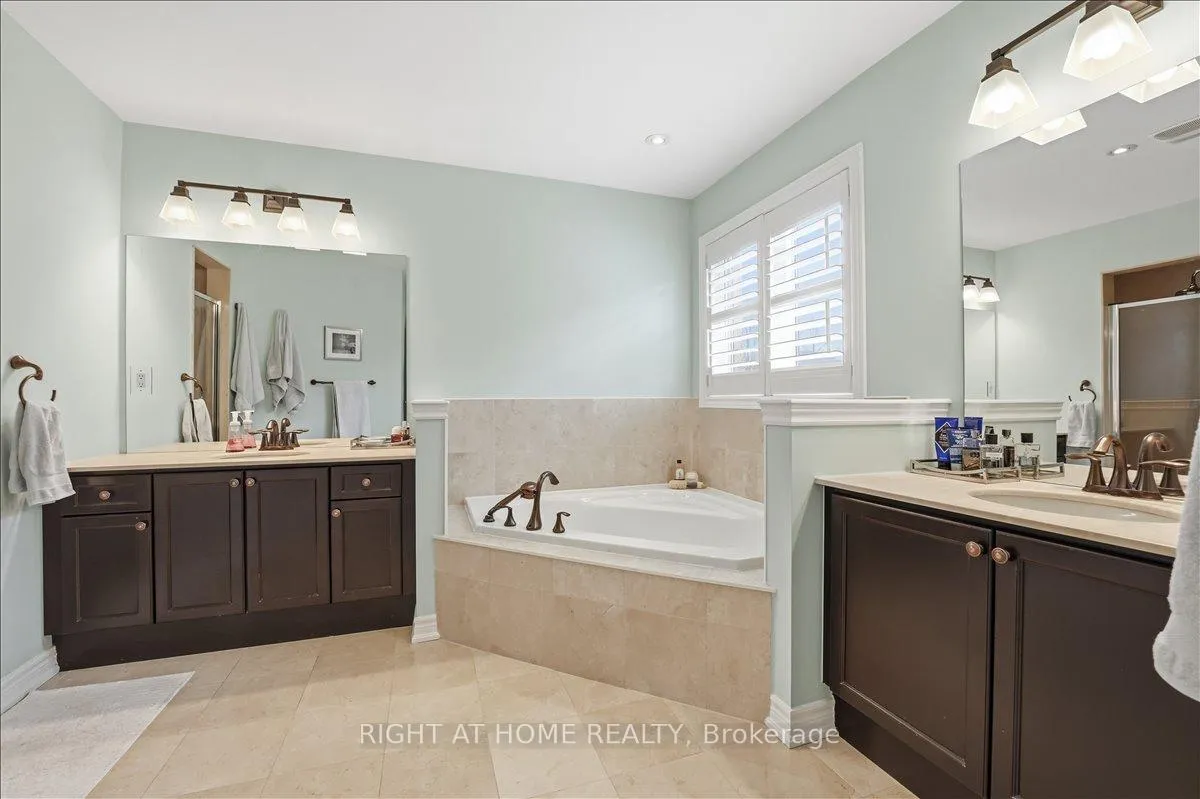 Photo 25 of 262 Nautical Boulevard, Oakville, Bronte — HOMEH