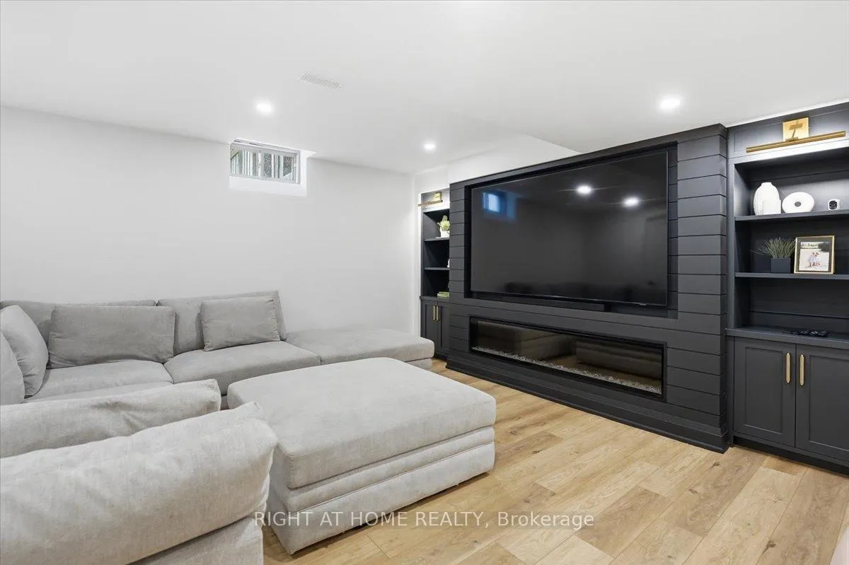 Photo 34 of 262 Nautical Boulevard, Oakville, Bronte — HOMEH