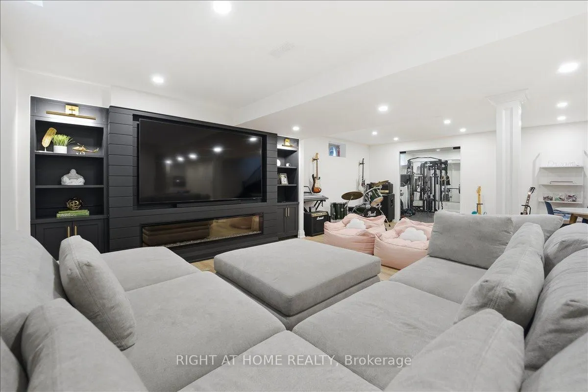Photo 35 of 262 Nautical Boulevard, Oakville, Bronte — HOMEH