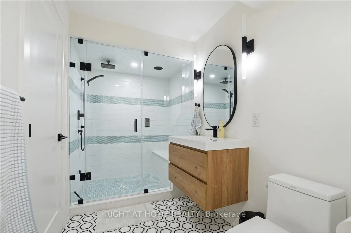 Photo 41 of 262 Nautical Boulevard, Oakville, Bronte — HOMEH
