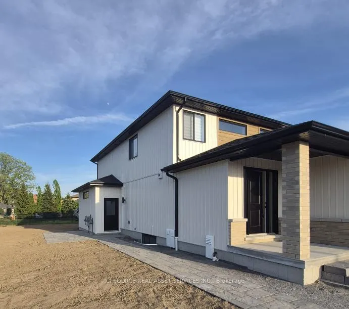 Photo 2 of Unit Unit B, 128 Hastings Park Drive, Belleville, Belleville Ward — HOMEH