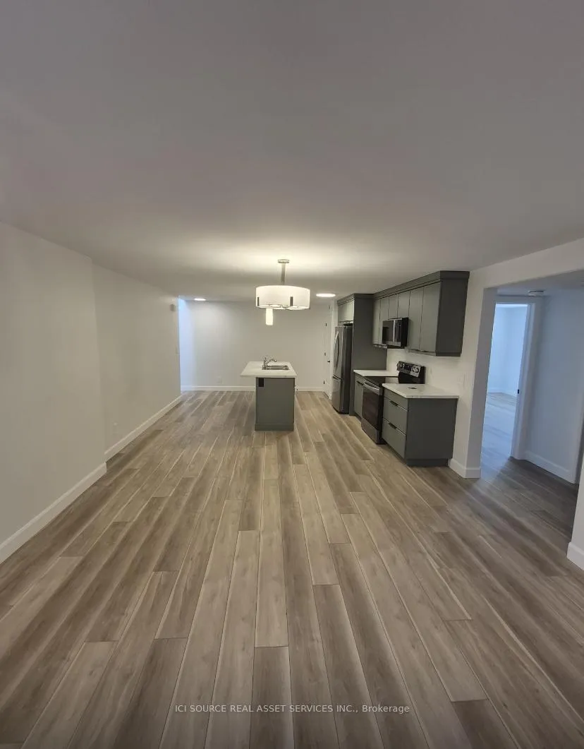 Photo 5 of Unit Unit B, 128 Hastings Park Drive, Belleville, Belleville Ward — HOMEH