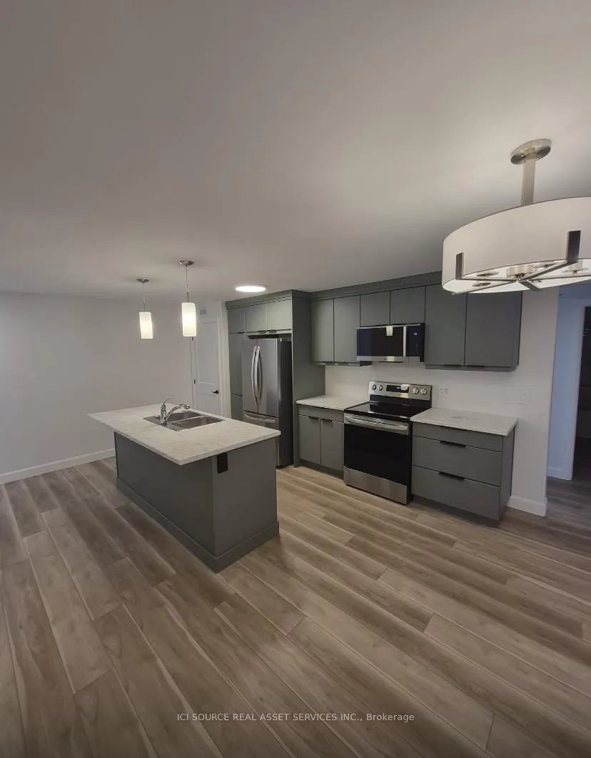Photo 6 of Unit Unit B, 128 Hastings Park Drive, Belleville, Belleville Ward — HOMEH
