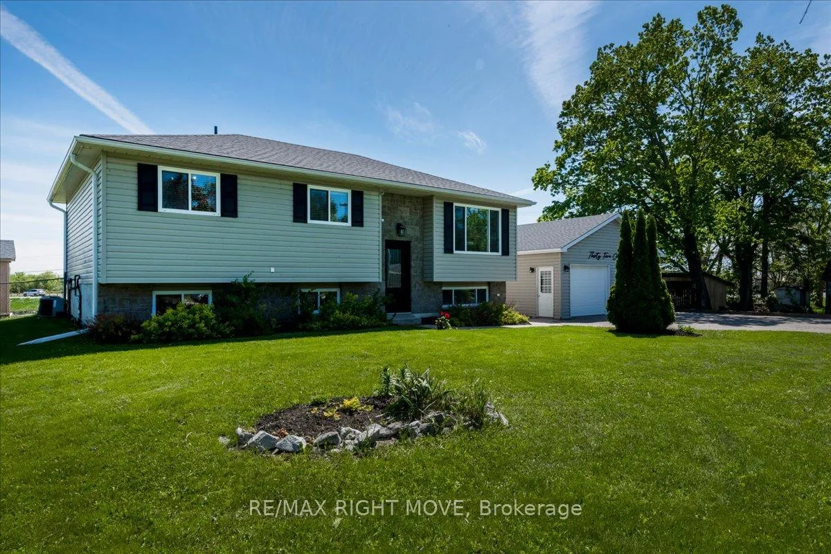 Photo 2 of 3569 Brennan Line, Severn, West Shore — HOMEH