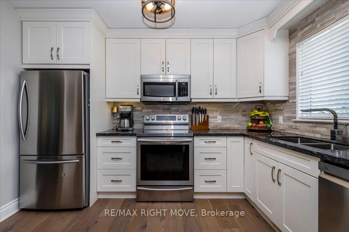 Photo 10 of 3569 Brennan Line, Severn, West Shore — HOMEH