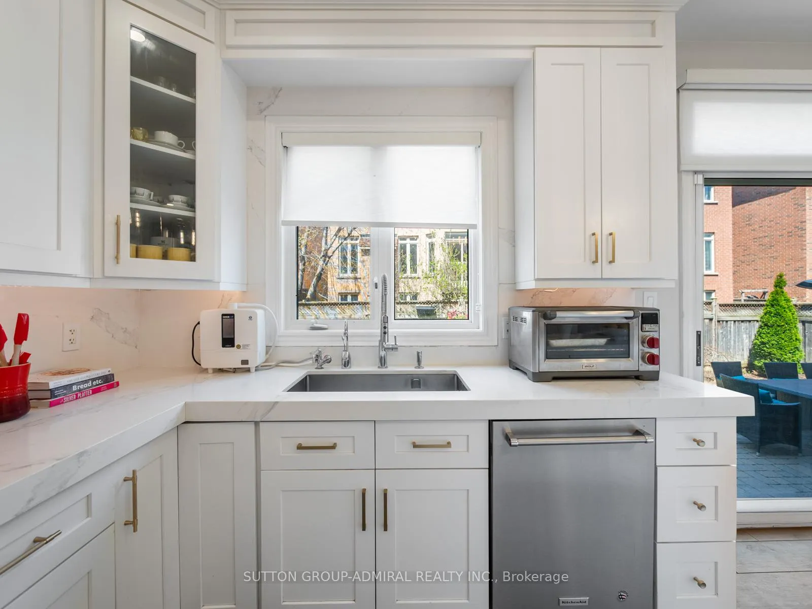 Photo 14 of 582 Summeridge Drive, Vaughan, Patterson — HOMEH