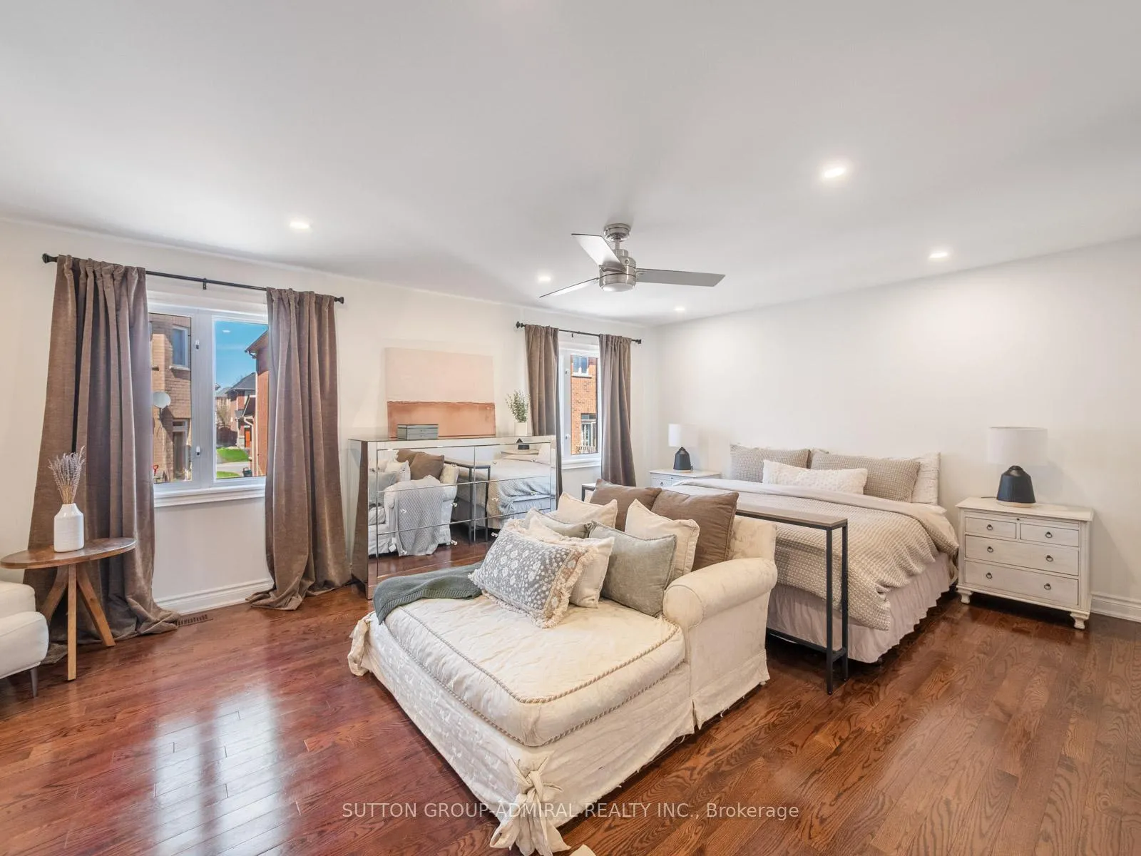 Photo 21 of 582 Summeridge Drive, Vaughan, Patterson — HOMEH