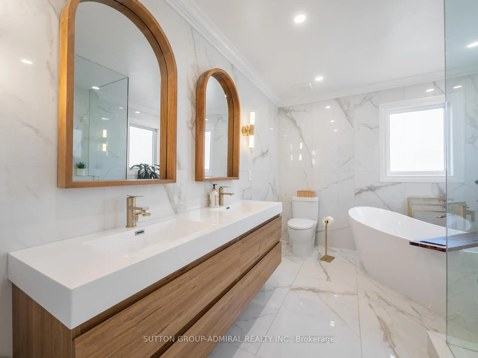 Photo 23 of 582 Summeridge Drive, Vaughan, Patterson — HOMEH