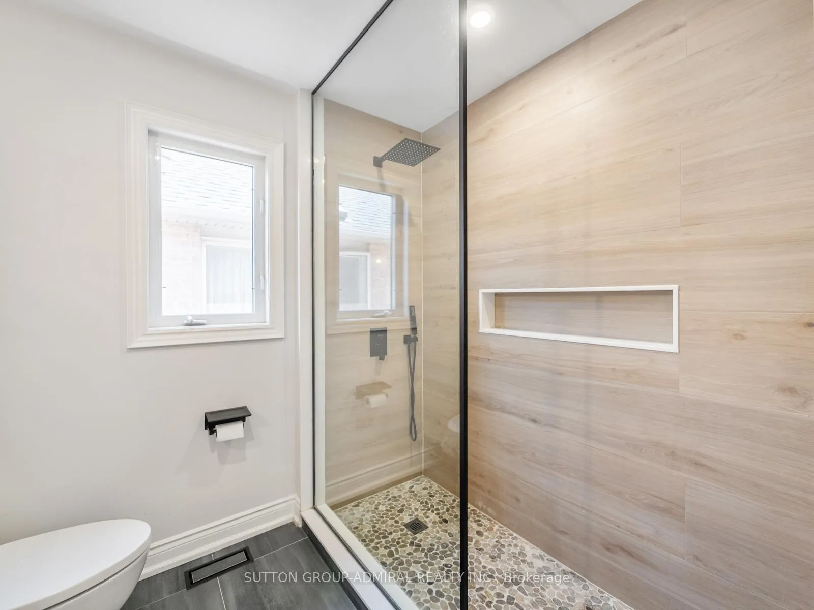 Photo 34 of 582 Summeridge Drive, Vaughan, Patterson — HOMEH