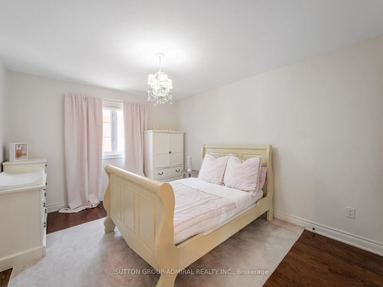 Photo 35 of 582 Summeridge Drive, Vaughan, Patterson — HOMEH