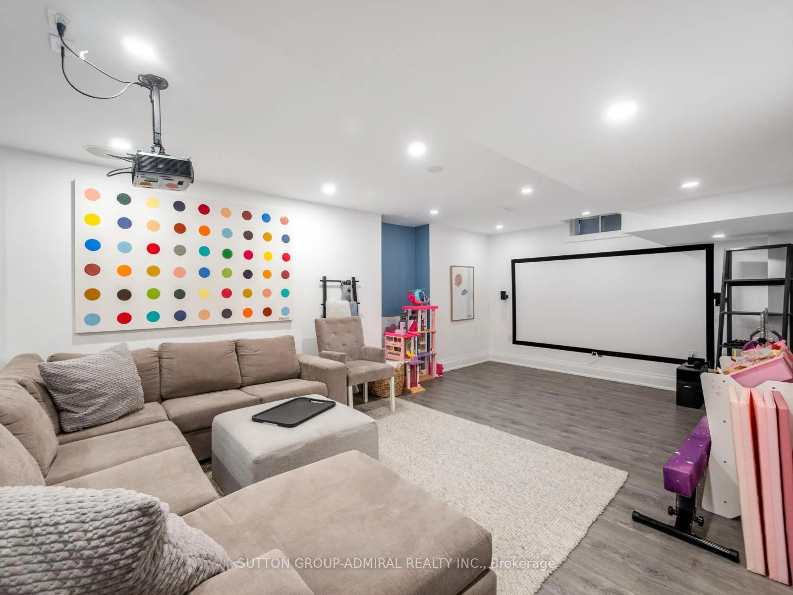 Photo 37 of 582 Summeridge Drive, Vaughan, Patterson — HOMEH