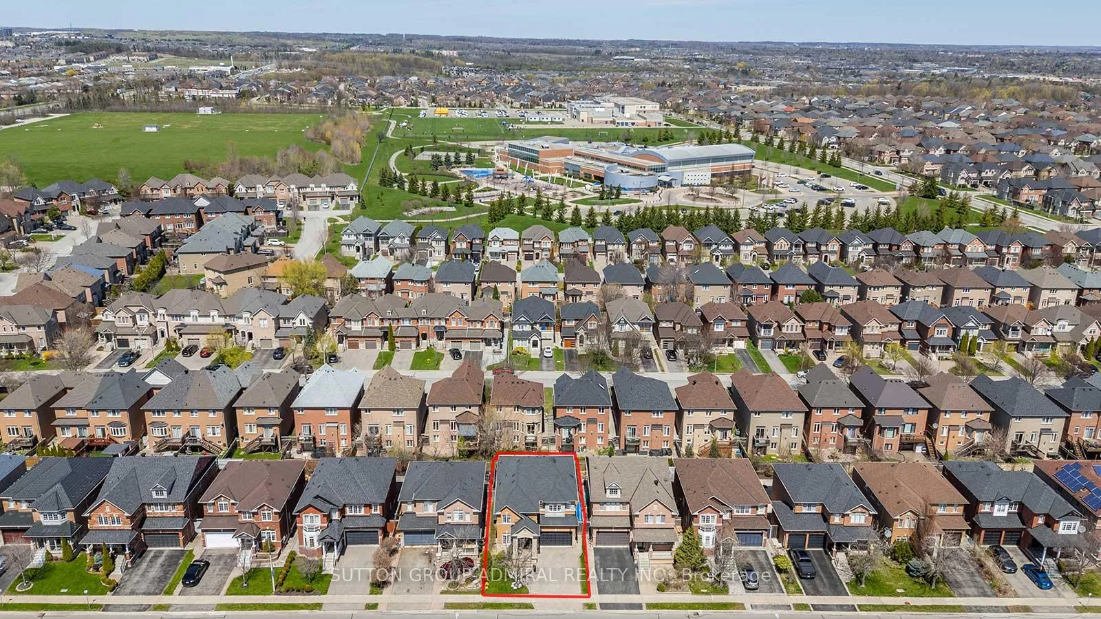 Photo 47 of 582 Summeridge Drive, Vaughan, Patterson — HOMEH