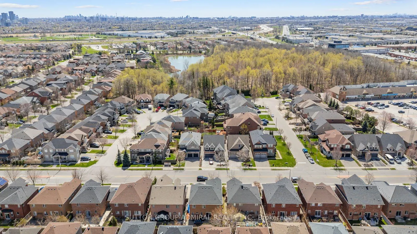 Photo 48 of 582 Summeridge Drive, Vaughan, Patterson — HOMEH