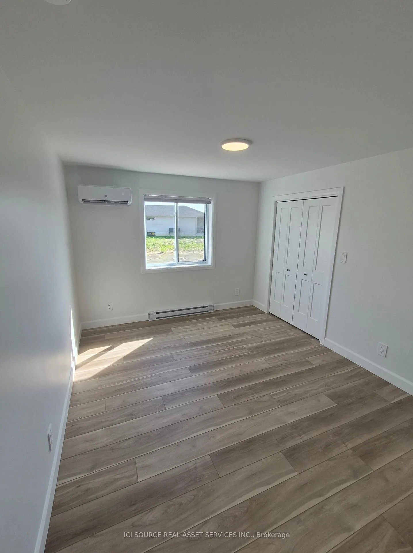 Photo 4 of Unit Unit A, 128 Hastings Park Drive, Belleville, Belleville Ward — HOMEH