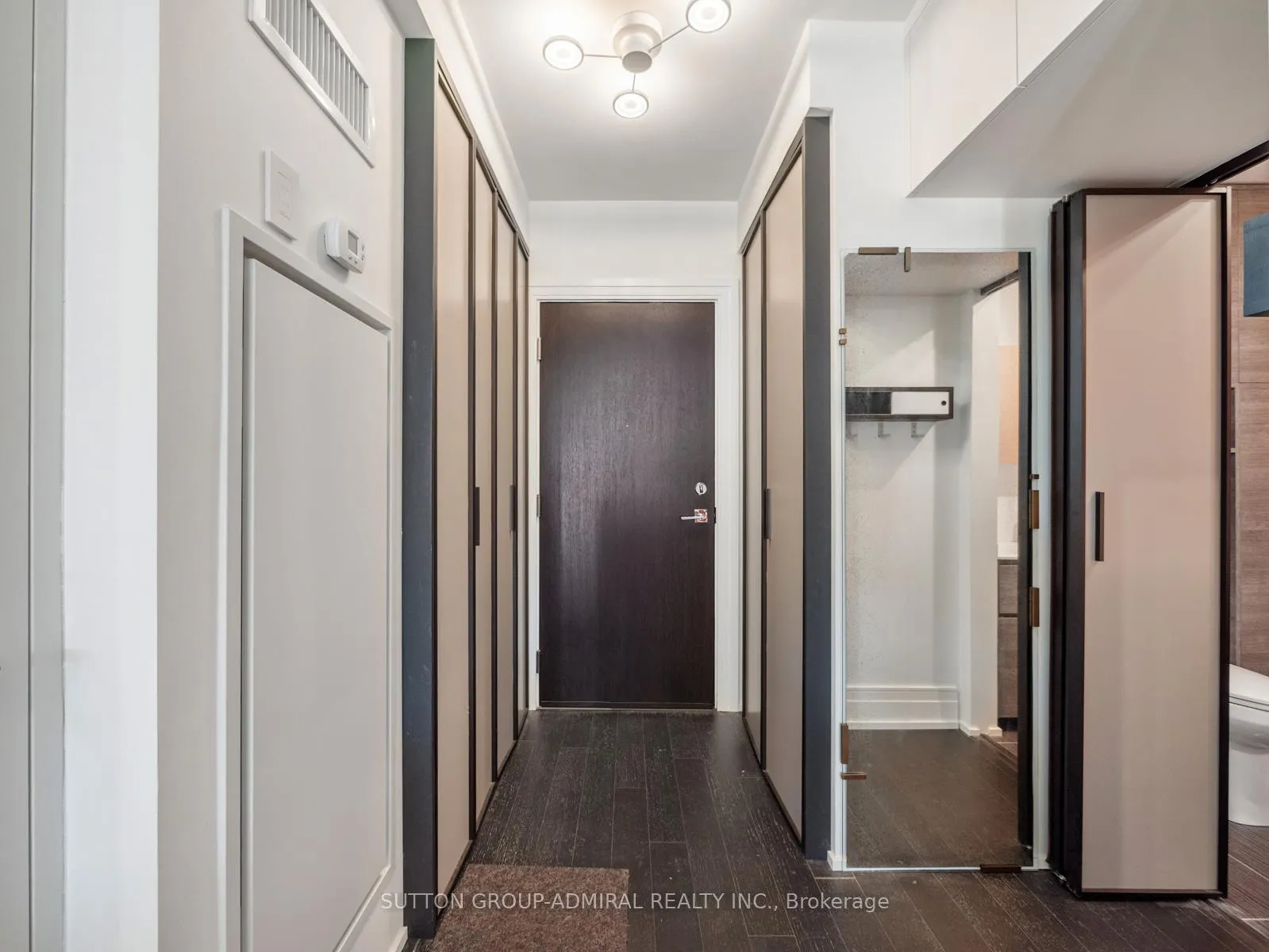 Photo 3 of Unit 410, 90 Niagara Street, Toronto, Niagara — HOMEH