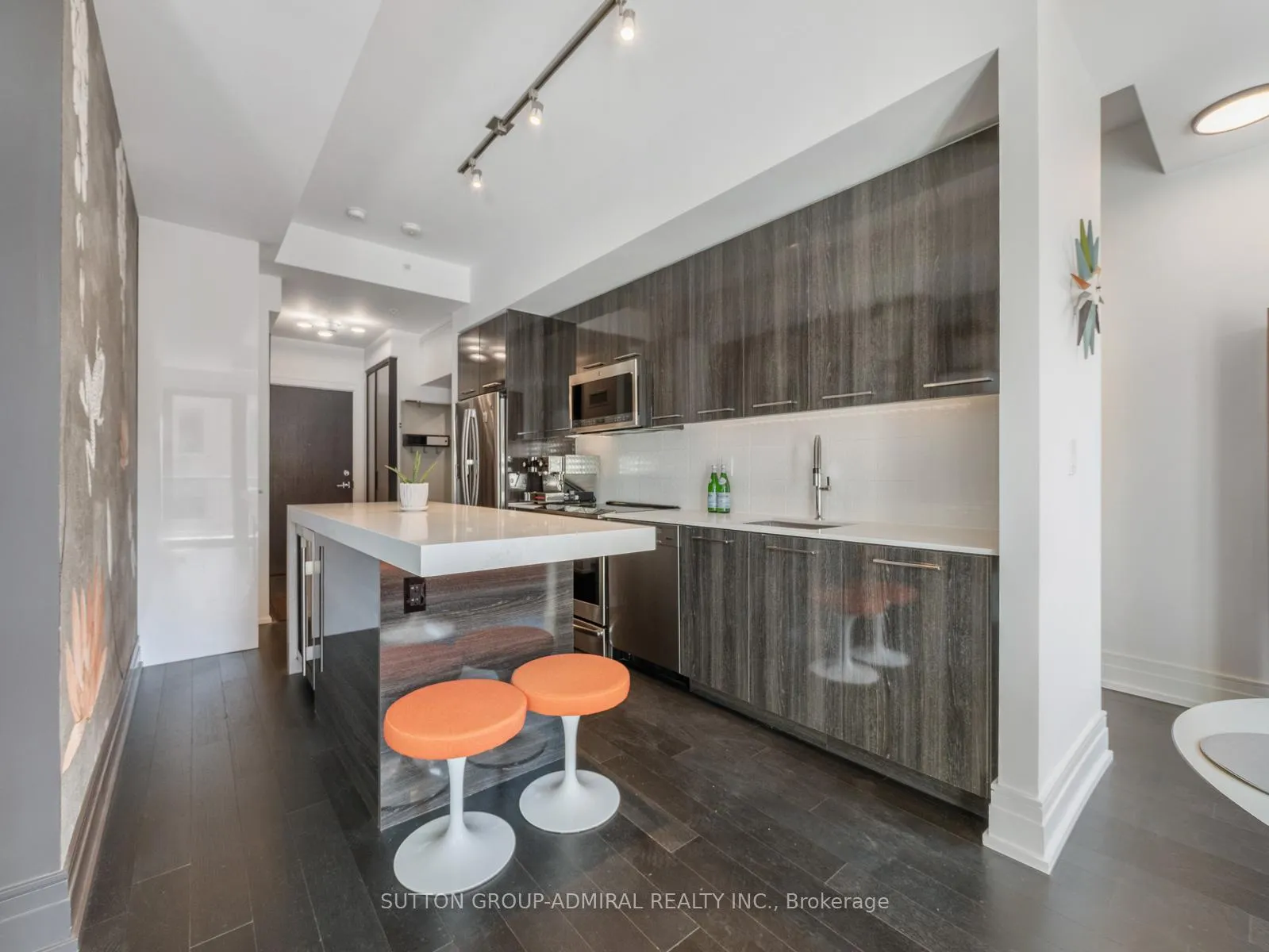 Photo 7 of Unit 410, 90 Niagara Street, Toronto, Niagara — HOMEH