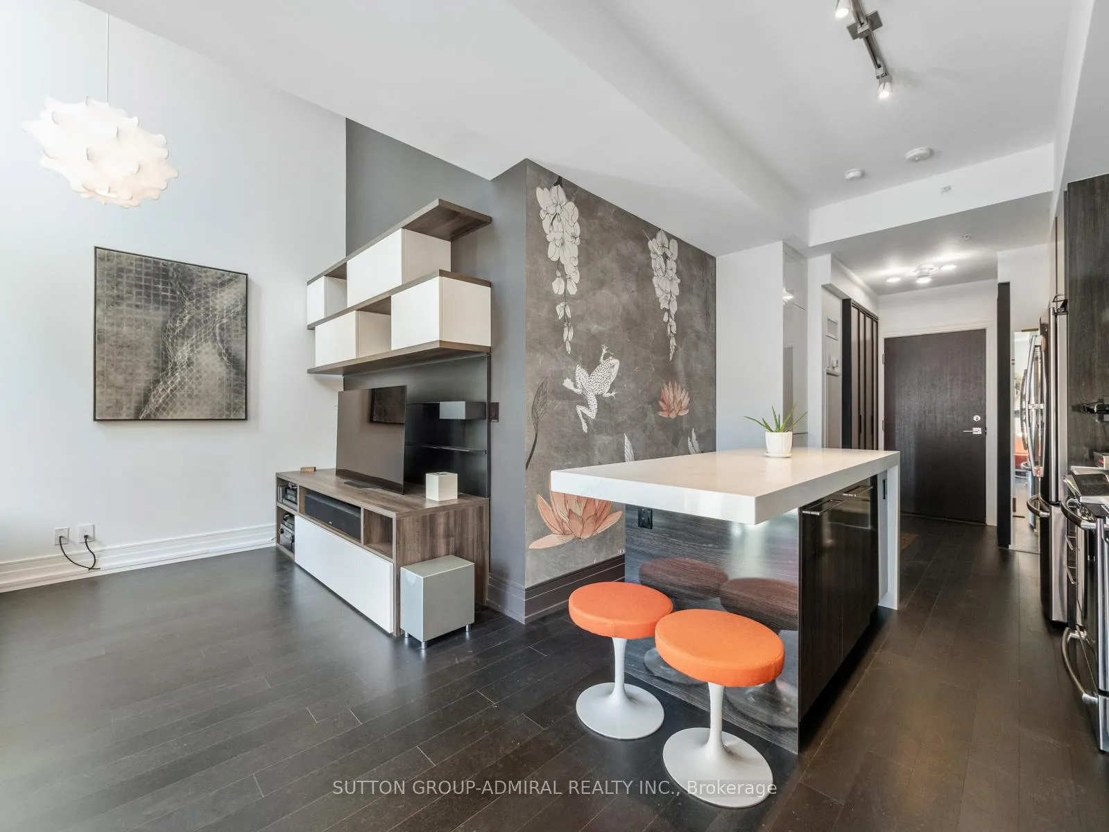 Photo 8 of Unit 410, 90 Niagara Street, Toronto, Niagara — HOMEH