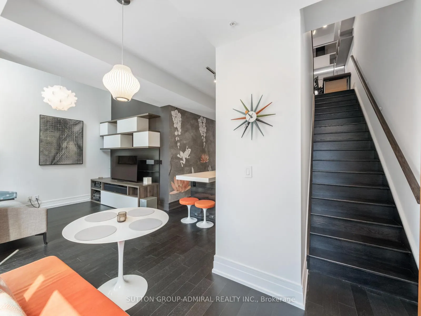 Photo 16 of Unit 410, 90 Niagara Street, Toronto, Niagara — HOMEH