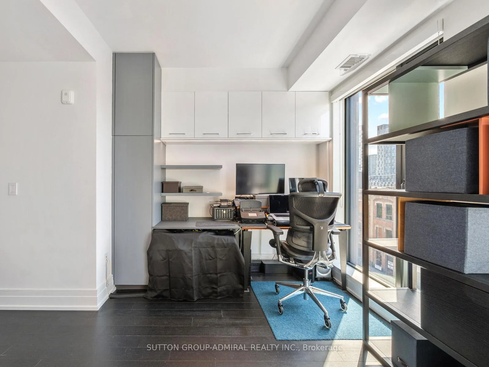Photo 18 of Unit 410, 90 Niagara Street, Toronto, Niagara — HOMEH