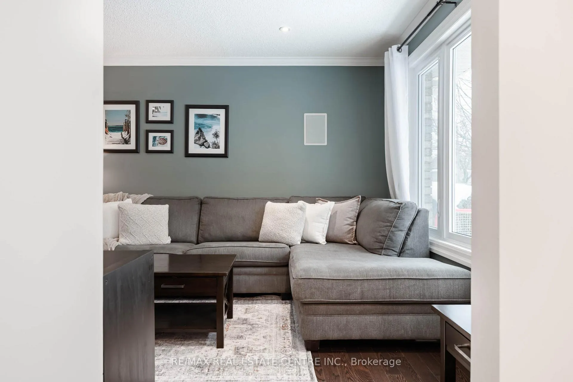 Photo 7 of 35 Treleaven Drive, Brampton, Brampton South — HOMEH
